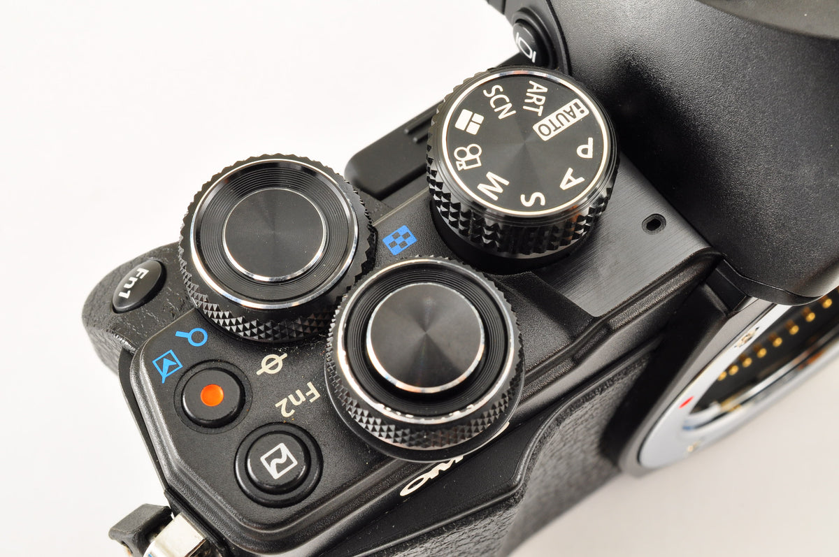 [Top Mint+] Olympus OM-D E-M10 Mark II 16.1 MP w/ 14-42mm EZ & 40-150mm Lens US