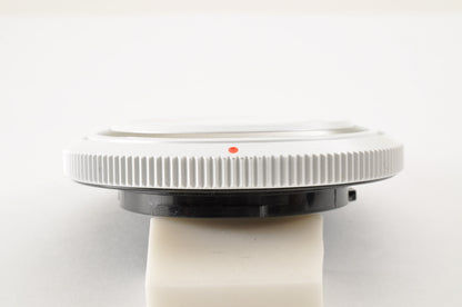 [Top Mint Count: 152] OLYMPUS PEN E-PL8 White & 15mm F/8 Body cap Lens USA