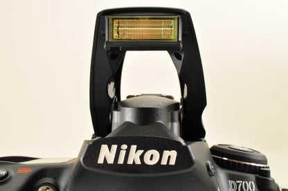 [Mint+ Count: 63] Nikon D700 12.1MP FX Digital SLR Camera Body Ship from USA