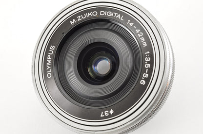 [US Duty Paid] OLYMPUS PEN E-PL7 Mirrorless Digital Camera 16.1MP W zoom Lens