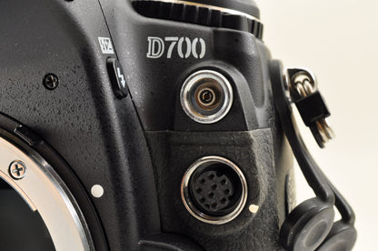 [Top Mint+++ Count: 2851] Nikon D700 12.1MP Digital SLR Camera Body From USA