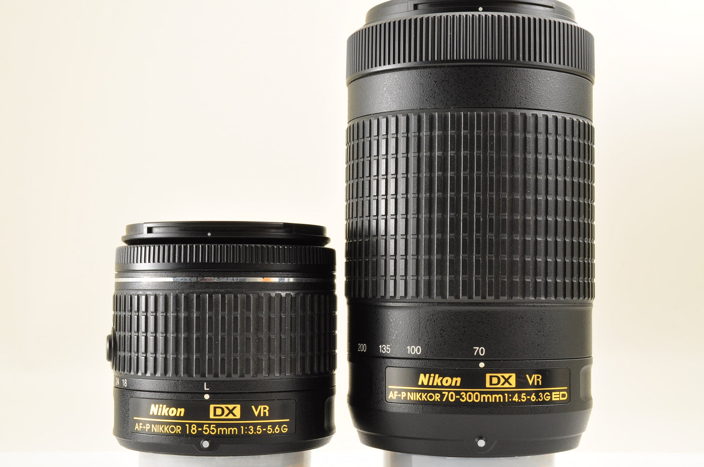 [US Duty Paid] Nikon D5600 DSLR Camera w/AF-P 18-55mm & 70-300mm VR Lens Kit US