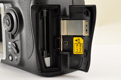 [Mint+ Count: 4191] Nikon D700 12.1MP FX Digital SLR Camera Body Ship from USA