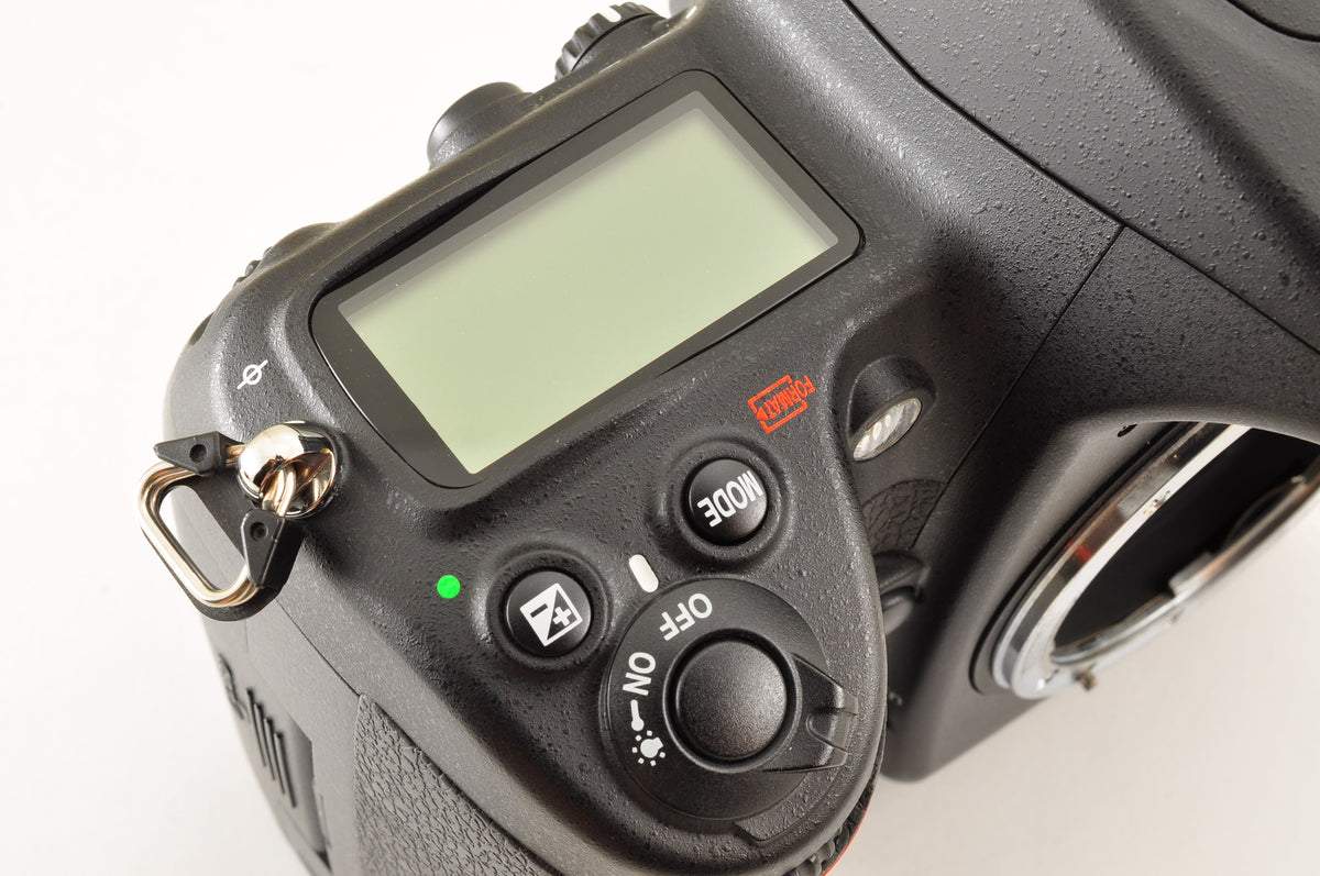 [Mint+++ SC: 6888] Nikon D700 12.1MP FX Digital SLR Camera Body Ship from US OR