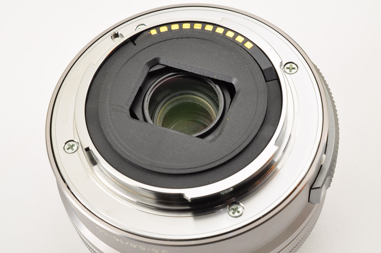 [US Duty Paid] SONY A6000 ILCE-6000Y SILVER w/ SELP1650 & SEL55210 SC: 1162 USA