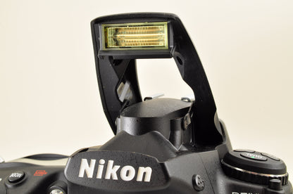 [Top Mint+++ Count: 2851] Nikon D700 12.1MP Digital SLR Camera Body From USA