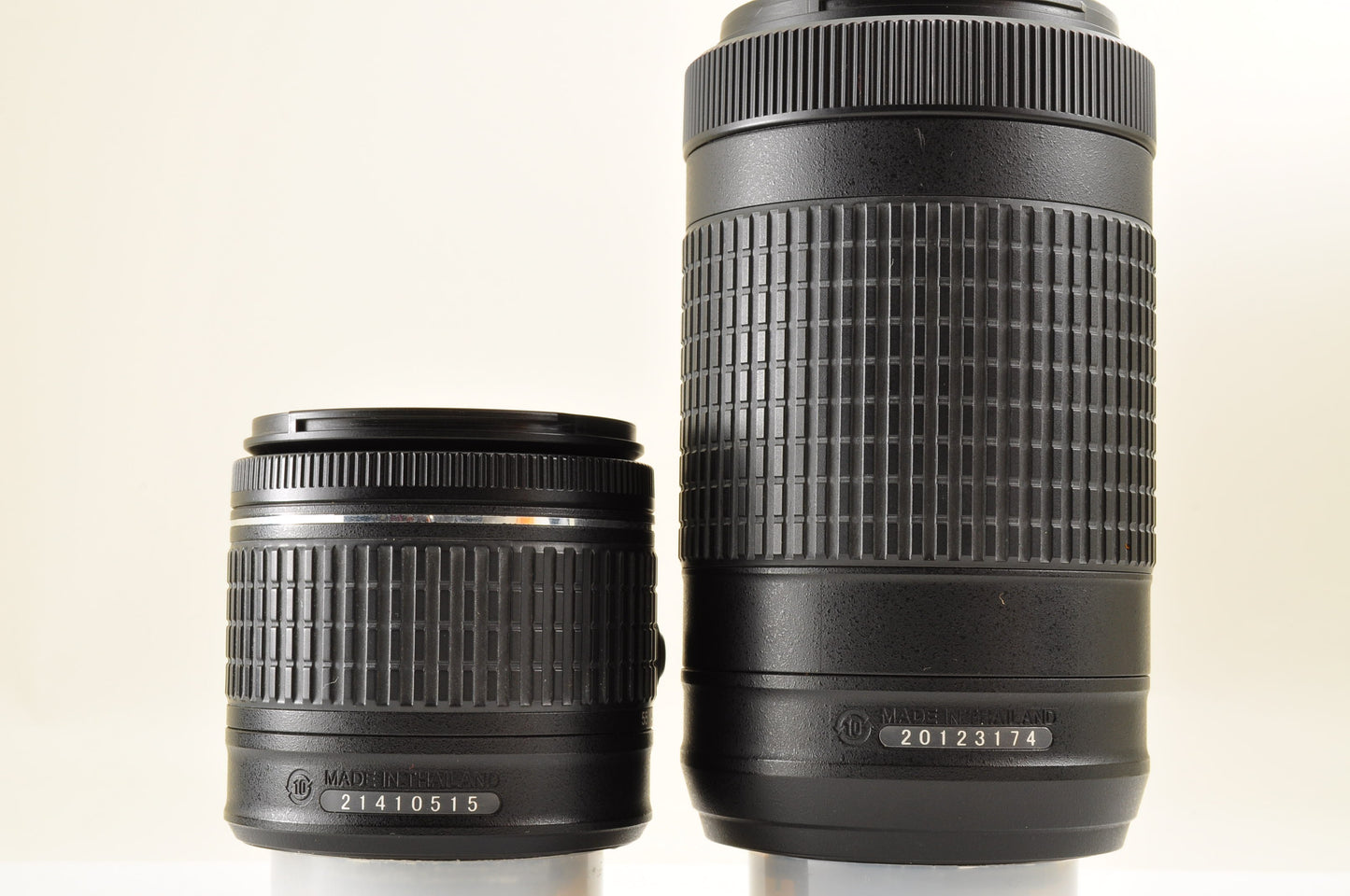 [US Duty Paid] Nikon D5600 DSLR Camera w/AF-P 18-55mm & 70-300mm VR Lens Kit US