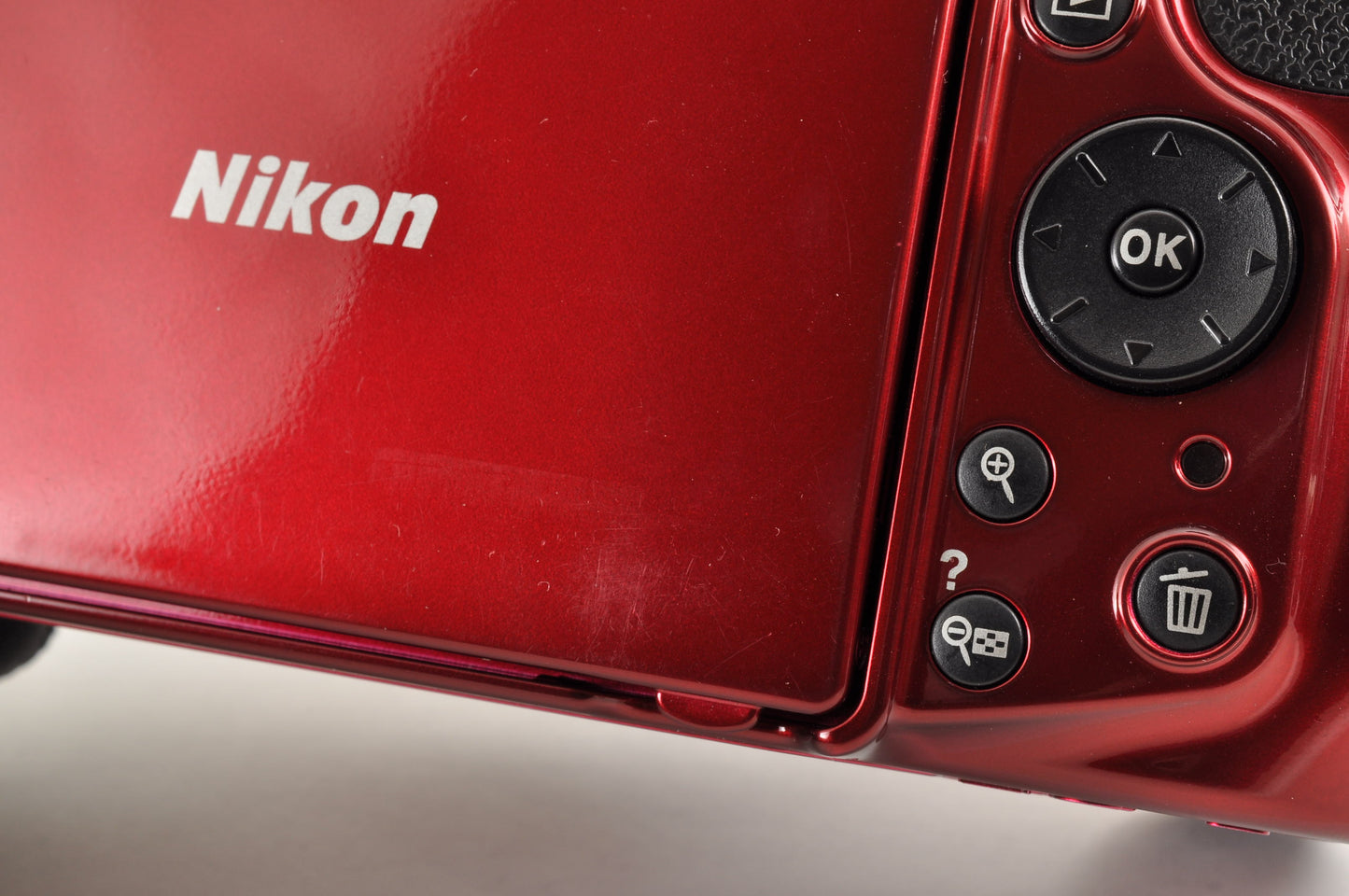 [Mint+] Nikon D5200 24.1MP Digital SLR Red w/18-55mm & 55-200mm VR US Ships