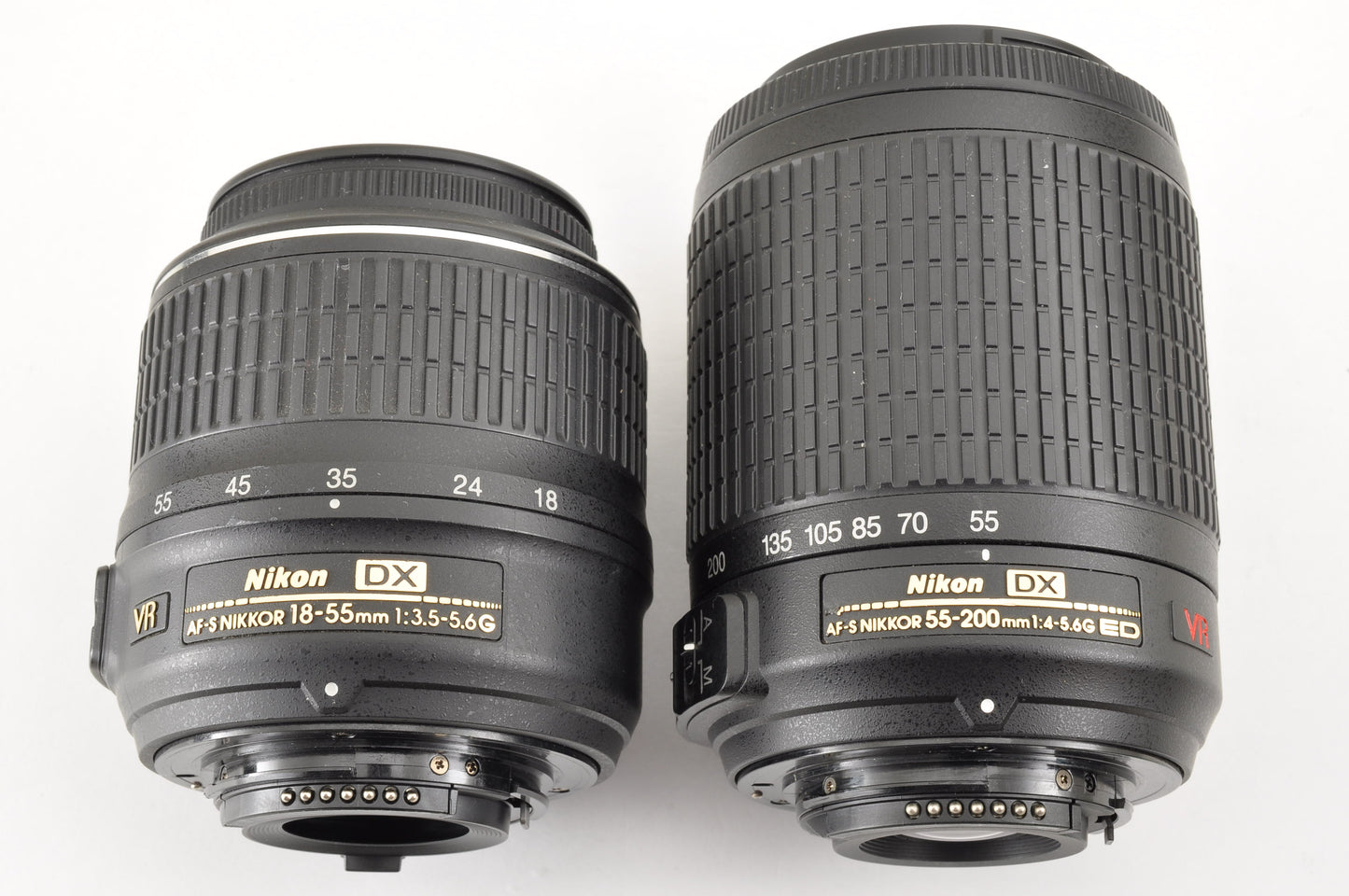 [Mint+] Nikon D5200 24.1MP Digital SLR Red w/18-55mm & 55-200mm VR US Ships