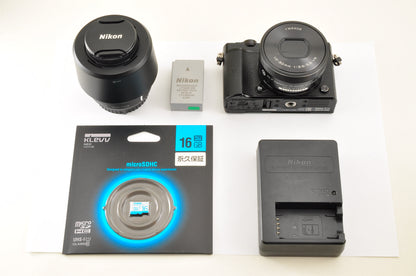 [Mint+ SC: 22229] Nikon 1 J5 Black Double Zoom Kit 10-30mm PD 30-110mm US Ships