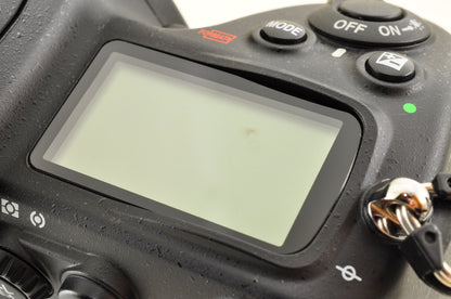 [Mint+ Count: 63] Nikon D700 12.1MP FX Digital SLR Camera Body Ship from USA