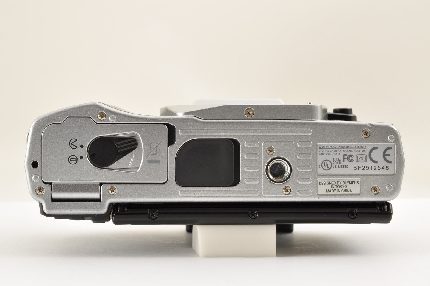 [Mint+] OLYMPUS OM-D E-M5 Silver Digital mirrorless w/ 12-50mm EZ Ship from US