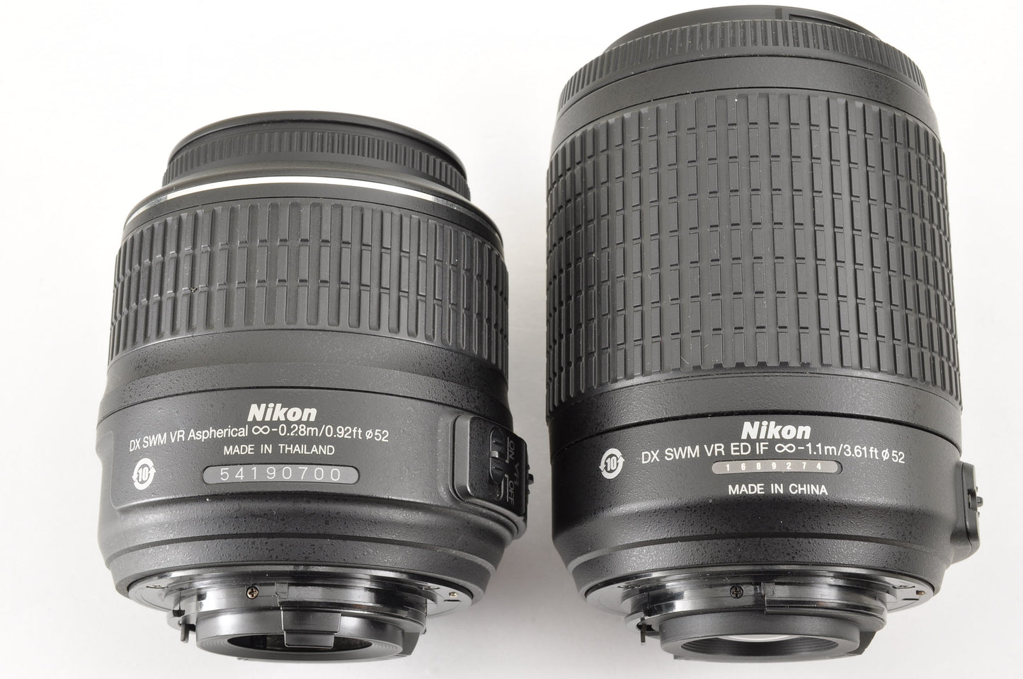 [Mint+] Nikon D5200 24.1MP Digital SLR Red w/18-55mm & 55-200mm VR US Ships