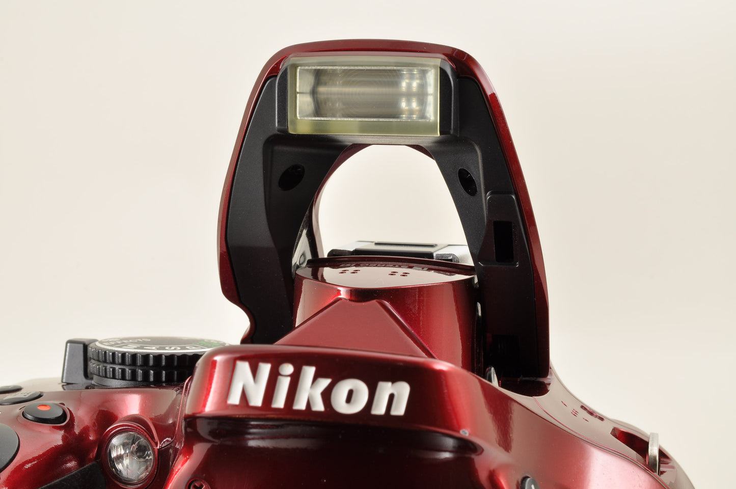 [Mint+] Nikon D5200 24.1MP Digital SLR Red w/18-55mm & 55-200mm VR US Ships