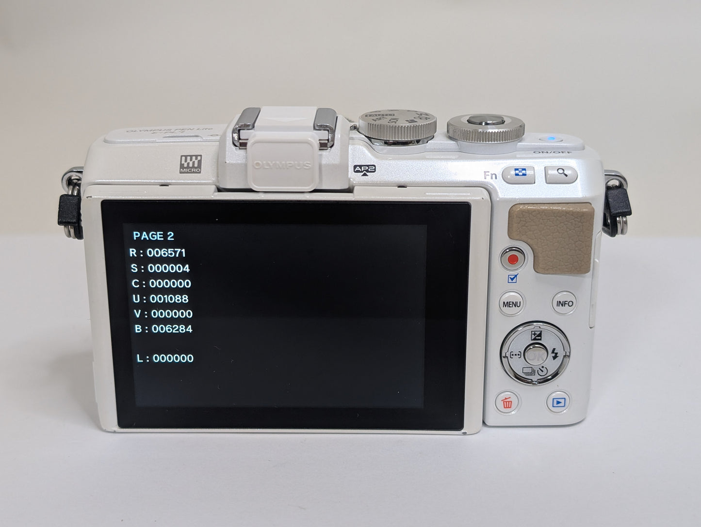 [US Duty Paid] OLYMPUS PEN E-PL7 Mirrorless Digital Camera 16.1MP W zoom Lens