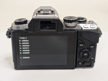 [Mint] OLYMPUS OM-D E-M10 Mirrorless Camera w/ 14-42mm 40-150mm Lens US OR Stock