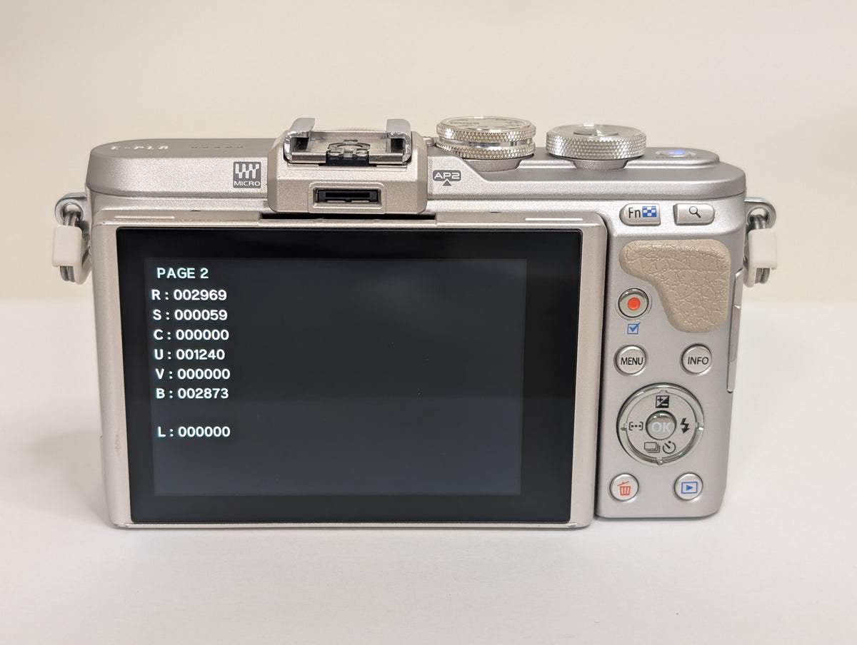 [Top Mint+ SC: 2969] OLYMPUS PEN E-PL8 White w/14-42mm & 40-150mm Lens US Ships