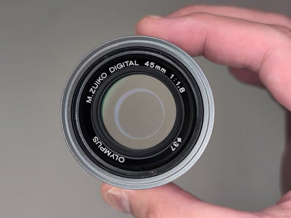 [Mint+++] Olympus M.Zuiko Digital 45mm F/1.8 Lens Silver Micro Four Thirds USA