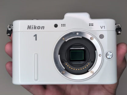 [Top Mint+] Nikon 1 V1 White Mirrorless Camera w/ 18.5mm & 30-110mm Lens US OR