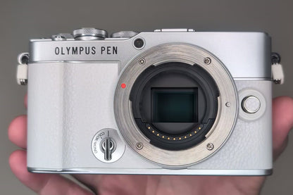 [US Duty Paid] OLYMPUS PEN E-P7 Mirrorless Camera White W zoom lens Kit US ship