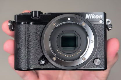 [Mint+ SC: 22229] Nikon 1 J5 Black Double Zoom Kit 10-30mm PD 30-110mm US Ships