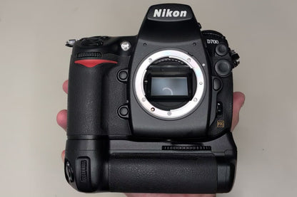 [Top Mint+ SC: 6426] Nikon D700 12.1MP Digital SLR Camera Body Ship from US OR