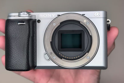 [Top Mint Count: 8090] Sony ILCE-6400Y A6400 Silver w/ SELP1650 SEL55210 US Ship